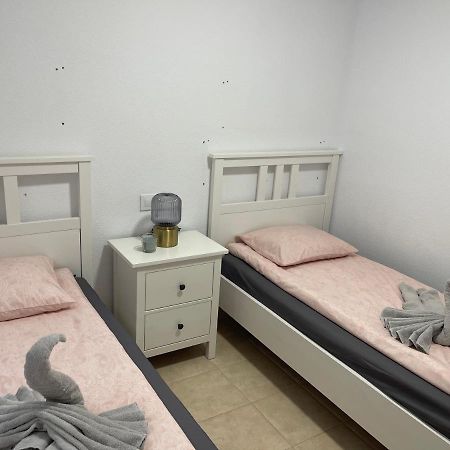 Three Bedroom Apartment With Pool In トレビエハ エクステリア 写真